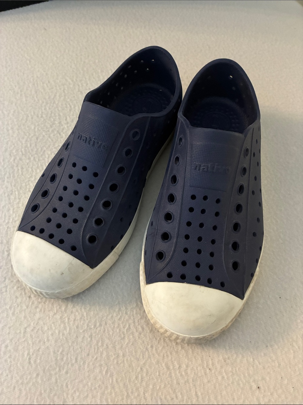 Native Kids Water Shoe Slip-On in Navy and White